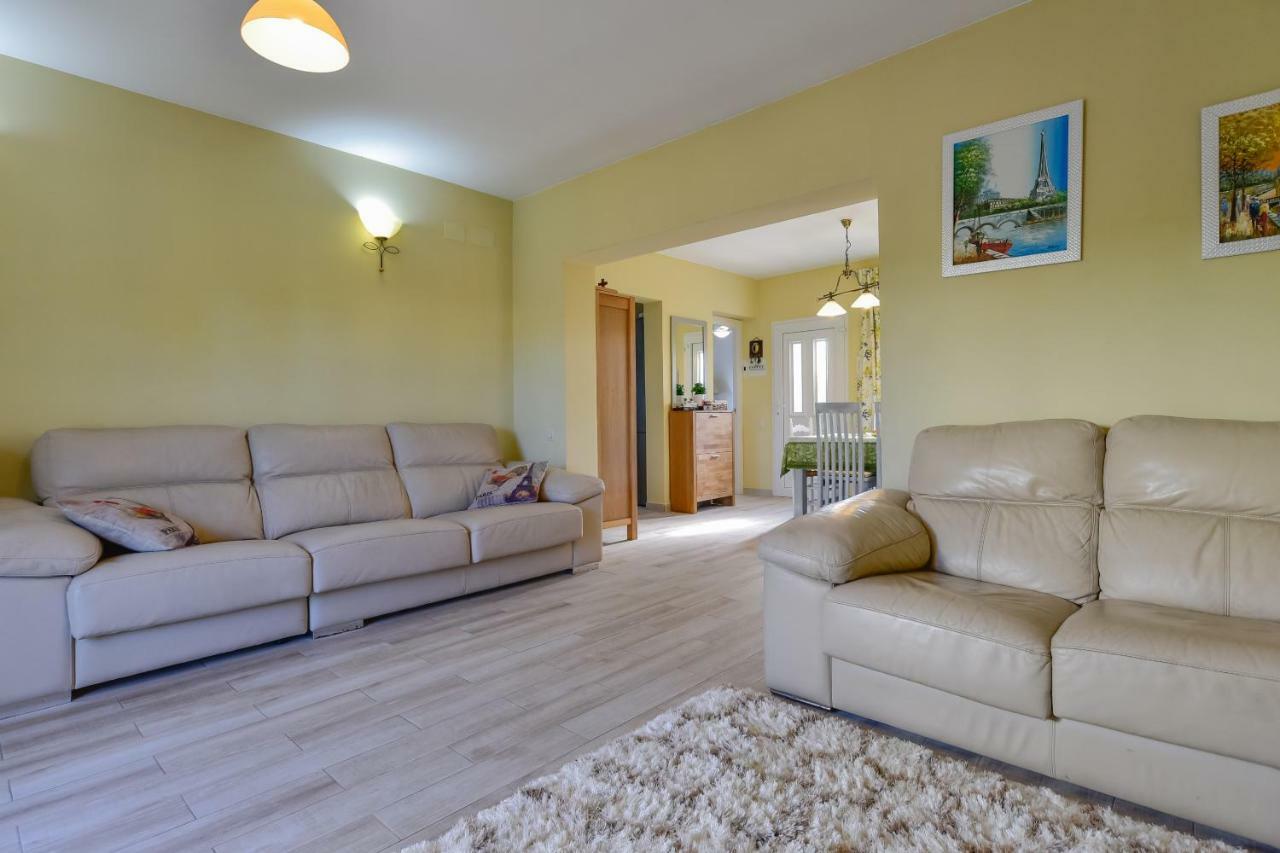 Casa Lusentum Villa ตอร์เรเวียคา ภายนอก รูปภาพ